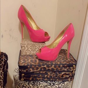 Liliana Peep Toe